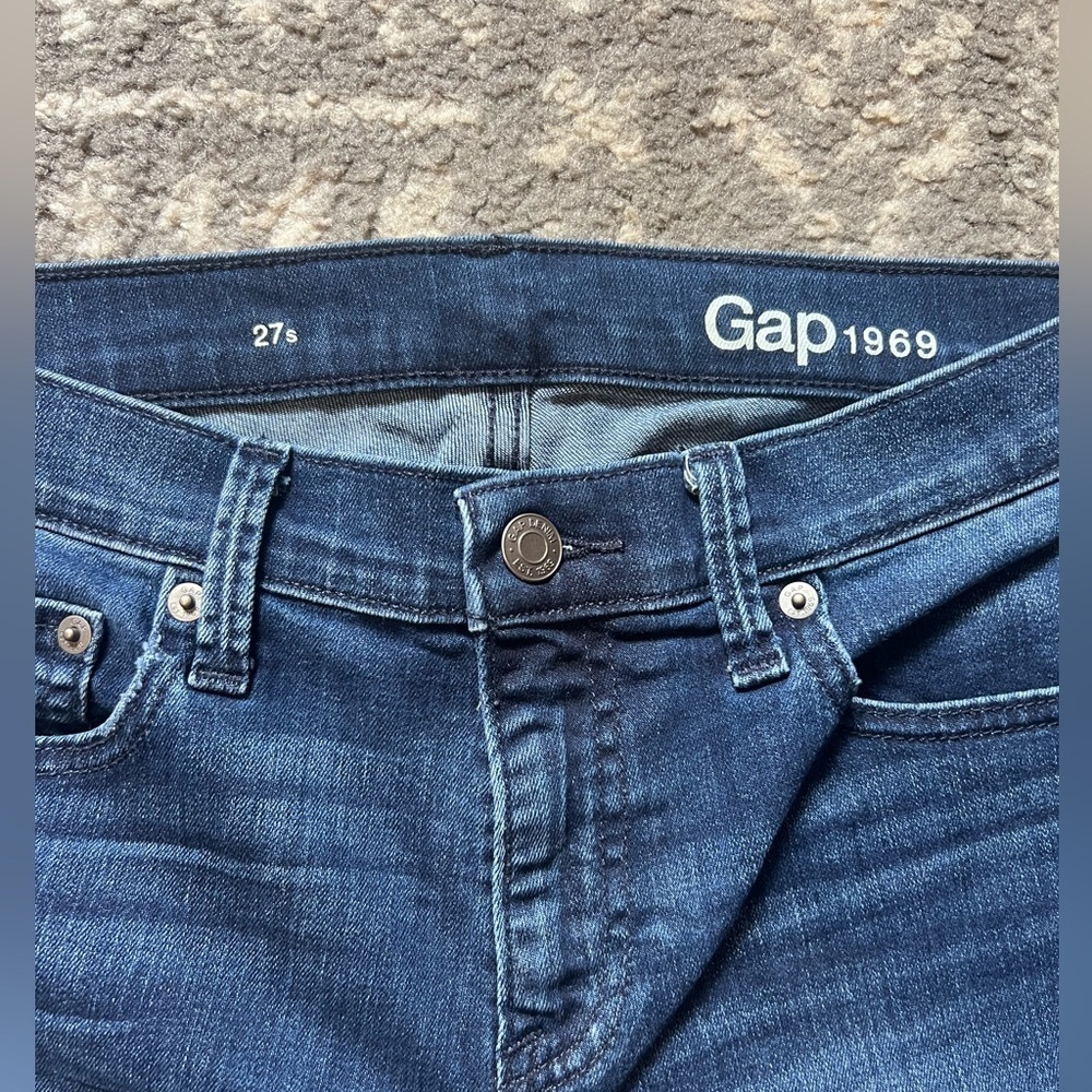 GAP Women's Dark Blue Straight Leg Jeans size 27P (O134) - Picture 2 of 5